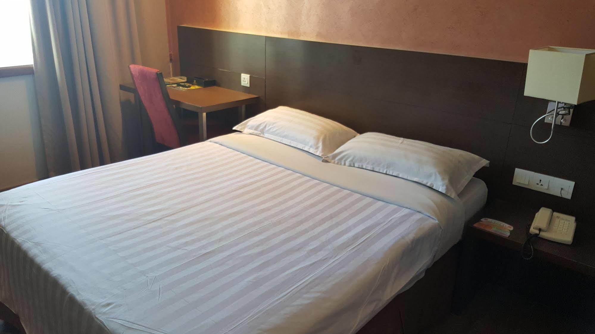 Hotel Malaysia George Town Eksteriør bilde